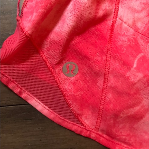 Lululemon Hotty hot short - Picture 7 of 16